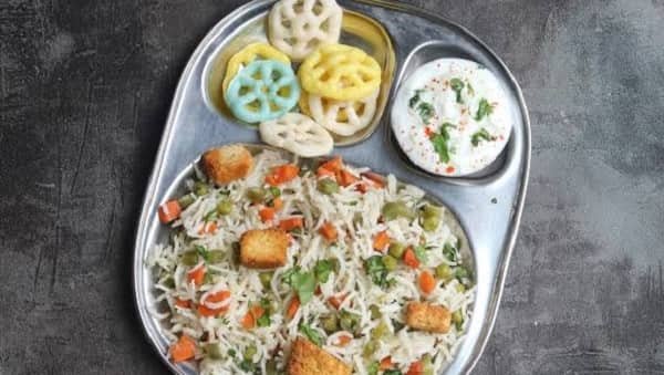 Veg Pulao with Curd